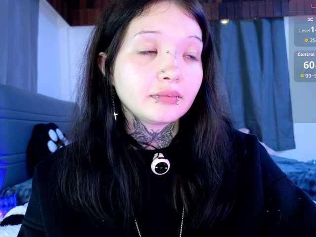 Leinbone live cam on BongaCams