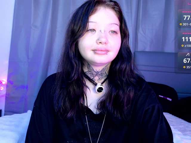 Leinbone live cam on BongaCams