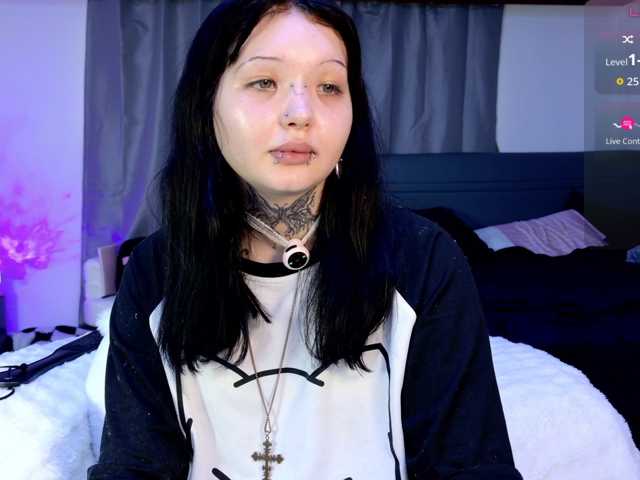 Leinbone, en vivo ahora en BongaCams