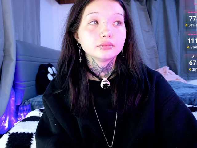 Leinbone live cam on BongaCams