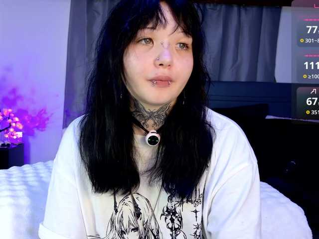 Leinbone — live female cam