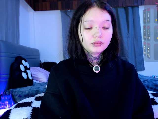 Leinbone live cam on BongaCams