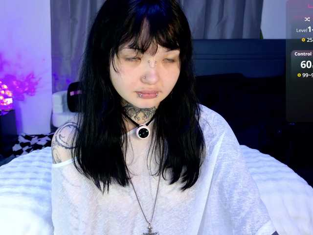 Leinbone live cam on BongaCams