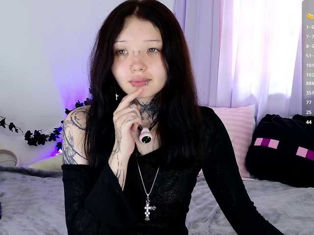 Leinbone live cam on BongaCams