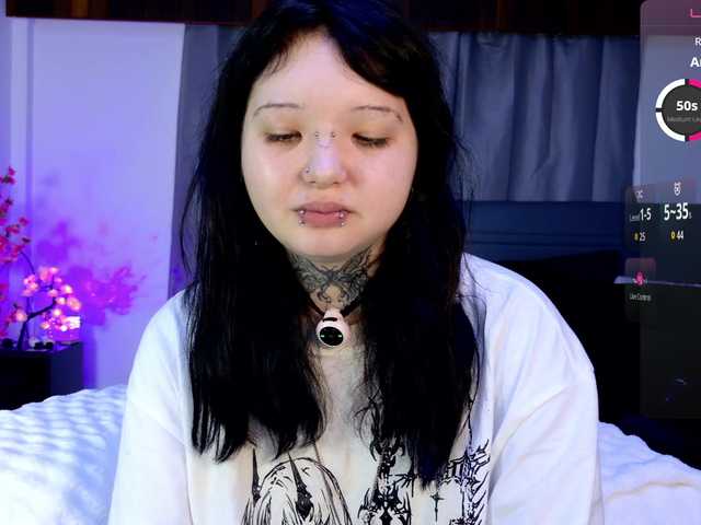 Leinbone live cam on BongaCams