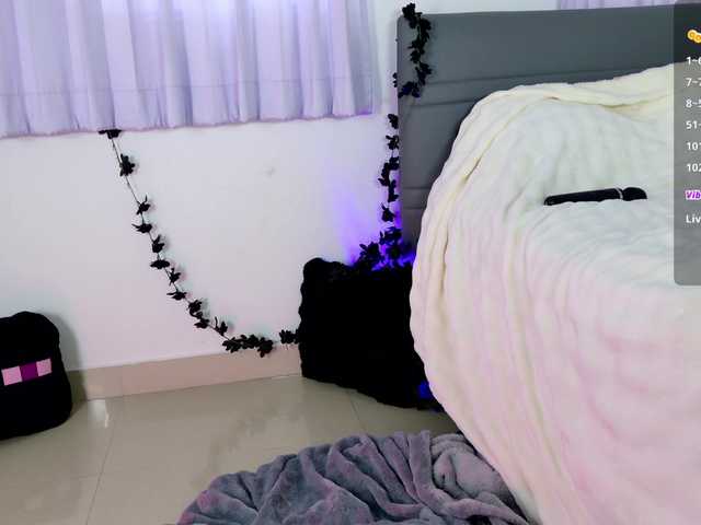 Leinbone live cam on BongaCams