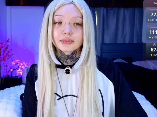 Leinbone live cam on BongaCams