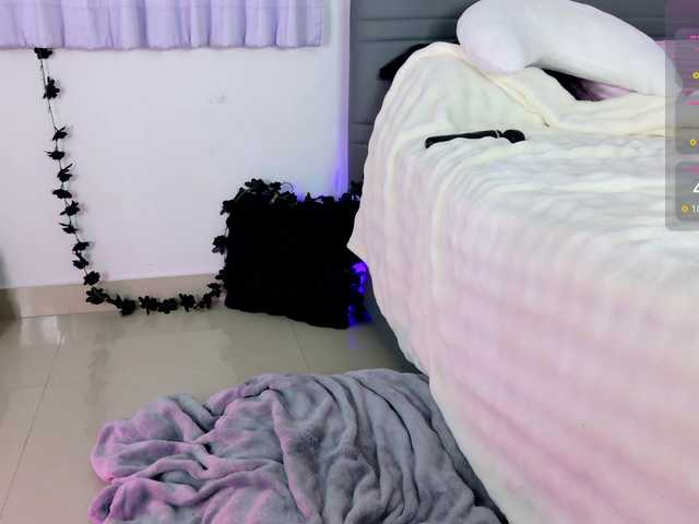 Leinbone live cam on BongaCams