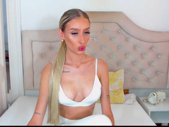 NatalieFlirt live cam on BongaCams