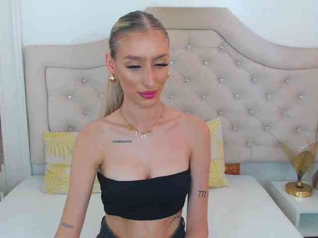 Model: NatalieFlirt