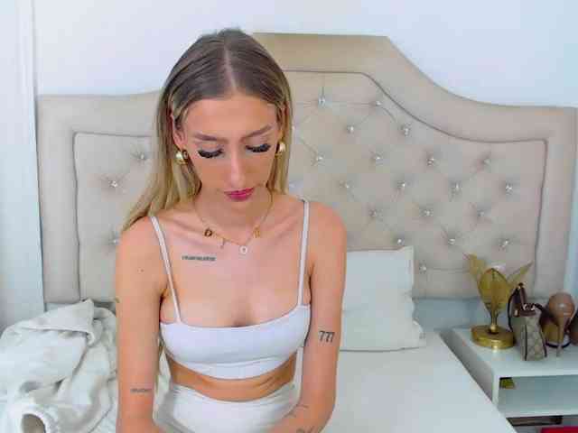 Model: NatalieFlirt