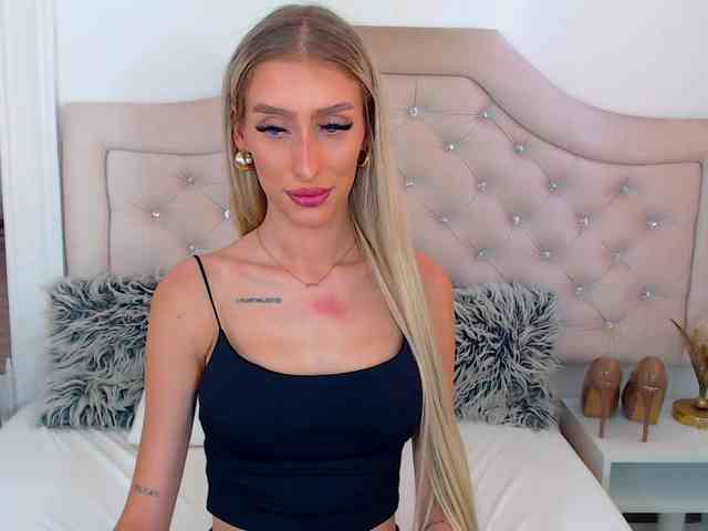 NatalieFlirt webcam