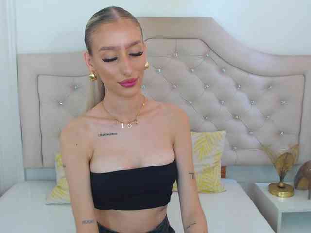 Model: NatalieFlirt