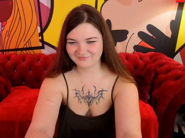 RosieMoons, en directo ahora en BongaCams