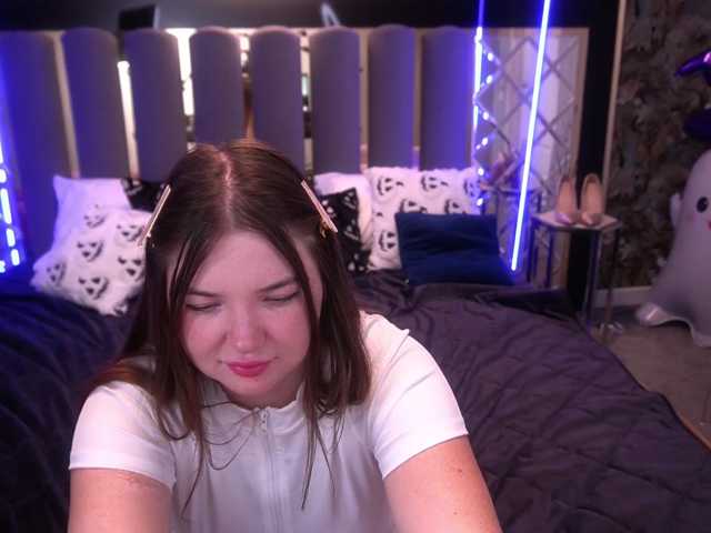 StarryDoll live cam preview