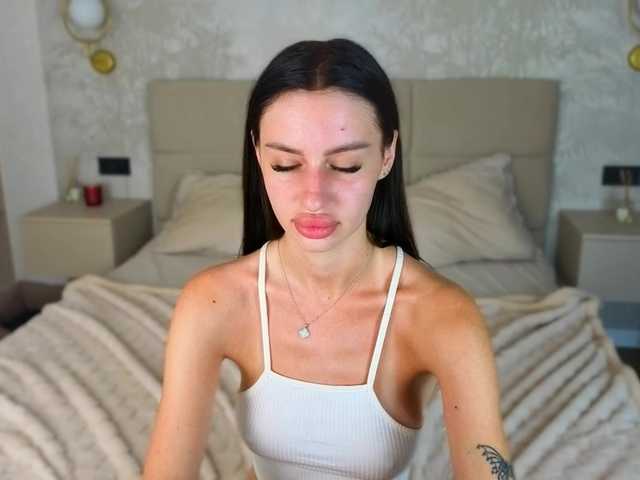 snowwhiteee live sex show