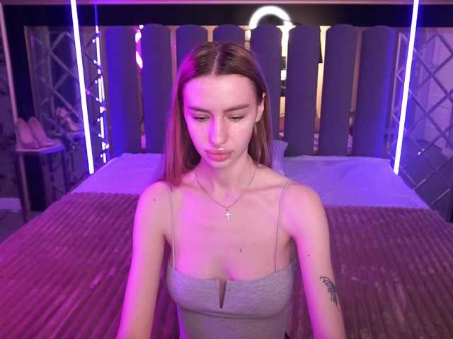 Sex chat gratuit in direct cu SnowWhiteee pe BongaCams