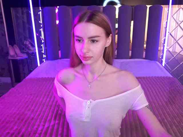 SnowWhiteee SnowWhiteee
