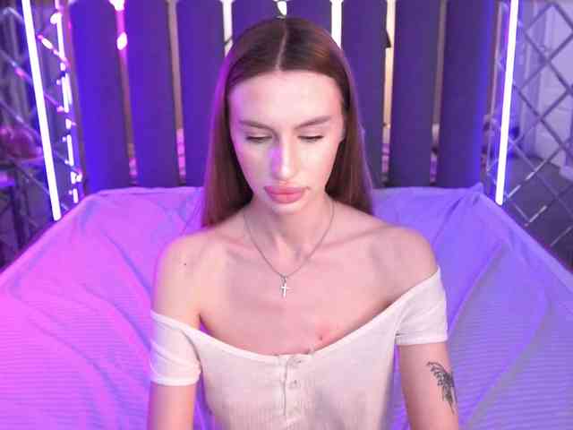SnowWhiteee webcam