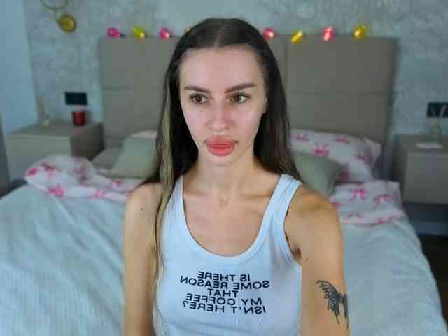 SnowWhiteee SnowWhiteee