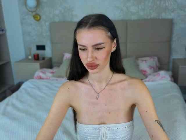 Вебкам-шоу SnowWhiteee