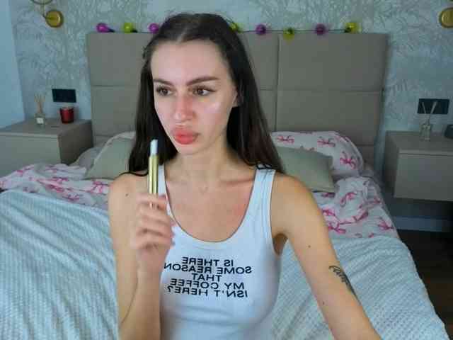 SnowWhiteee SnowWhiteee