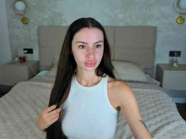 SnowWhiteee SnowWhiteee