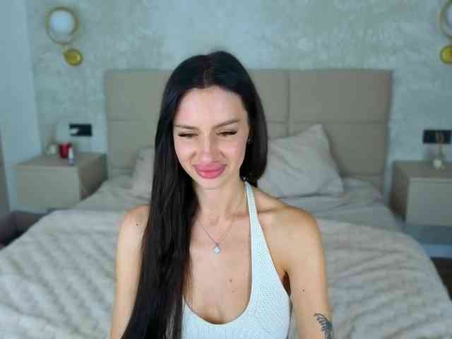 SnowWhiteee SnowWhiteee