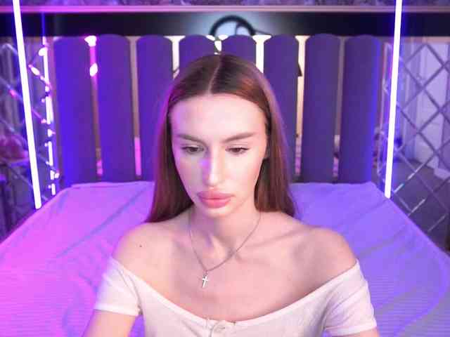 SnowWhiteee webcam