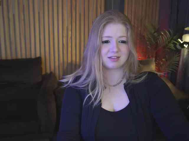 TinkerrBelll webcam