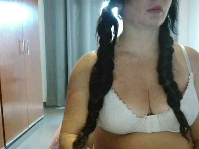 sexymommy77 webcam