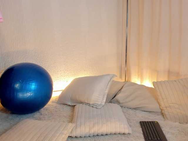 mystic-carito live cam on BongaCams