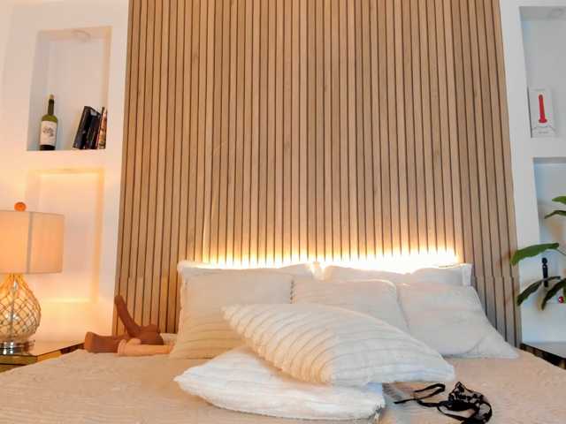 mystic-carito live cam on BongaCams