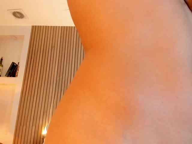 mystic_carito webcam
