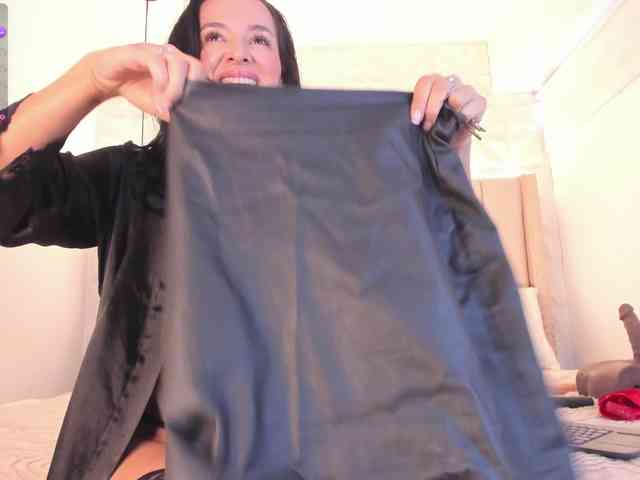 mystic_carito webcam