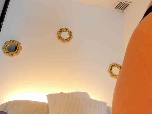 mystic_carito webcam