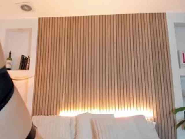 mystic_carito's live room