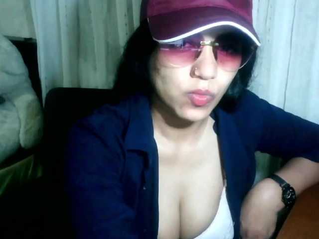 le modèle arabianZ est en webcam porno dans un show sur le site bongacams, il possède les tags suivants: Latino/Hispanic,Brunette,Hairy