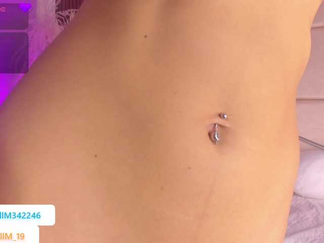 Kendall-19's BongaCams show and profile