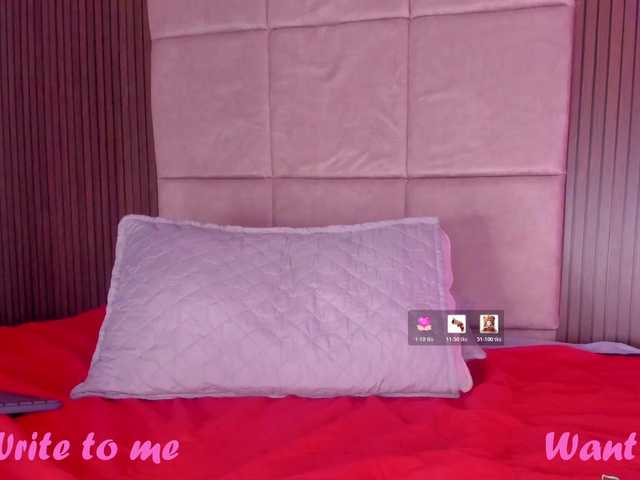 Kendall-19 live cam on BongaCams