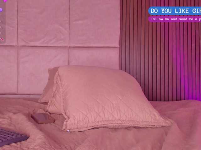Kendall-19 live cam preview