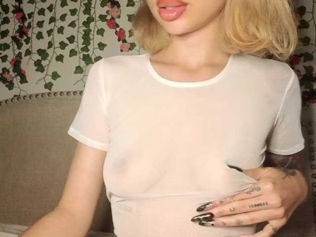Xoxcat live cam on BongaCams