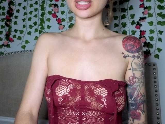 Xoxcat live cam on BongaCams