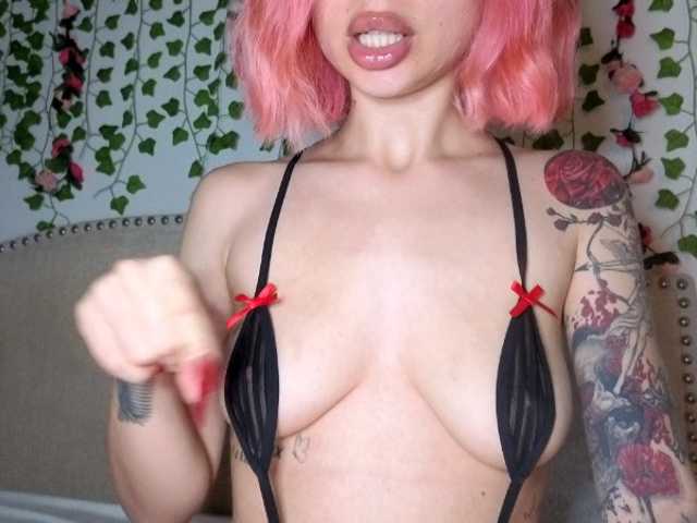 Xoxcat live cam on BongaCams