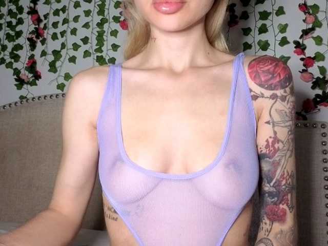 Xoxcat live cam on BongaCams