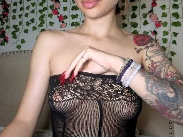 Xoxcat live cam on BongaCams