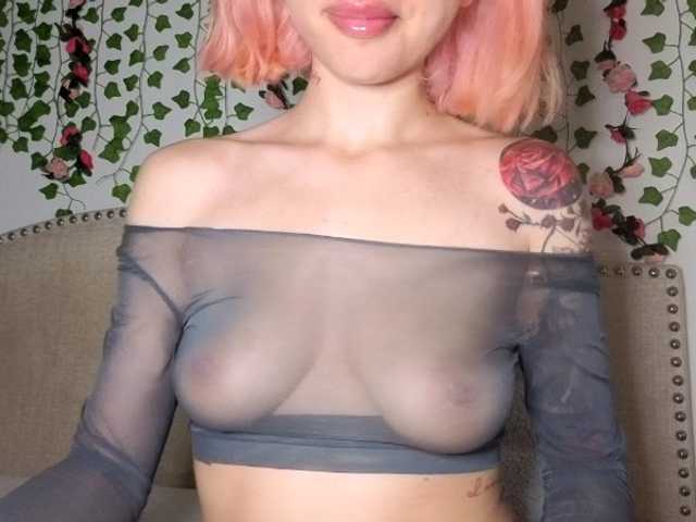 Xoxcat live cam on BongaCams