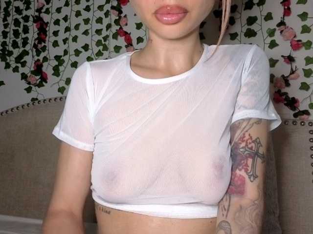 Xoxcat live cam on BongaCams