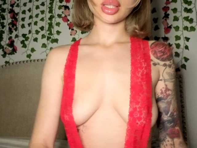 Xoxcat live cam on BongaCams