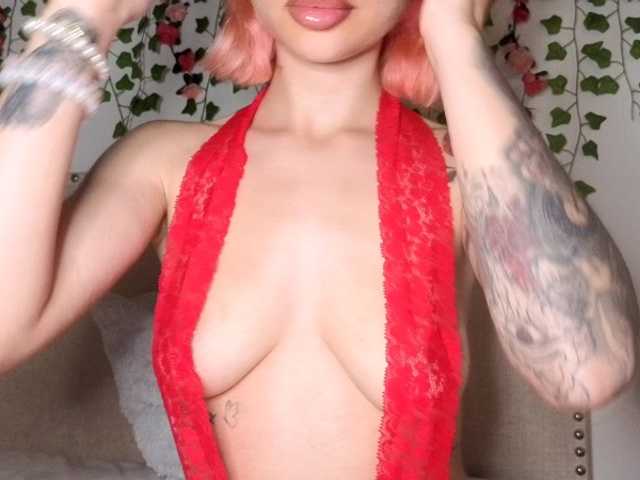 Xoxcat live cam on BongaCams
